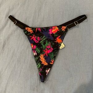 NWT Victoria’s Secret Thong G string Size XS